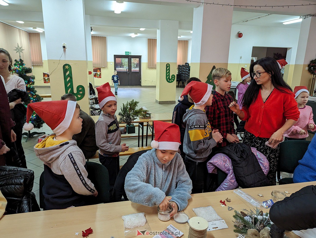 Kurpiowskie Podchody w Mikołajem w Glebie [16.12.2023] - zdjęcie #56 - eOstroleka.pl