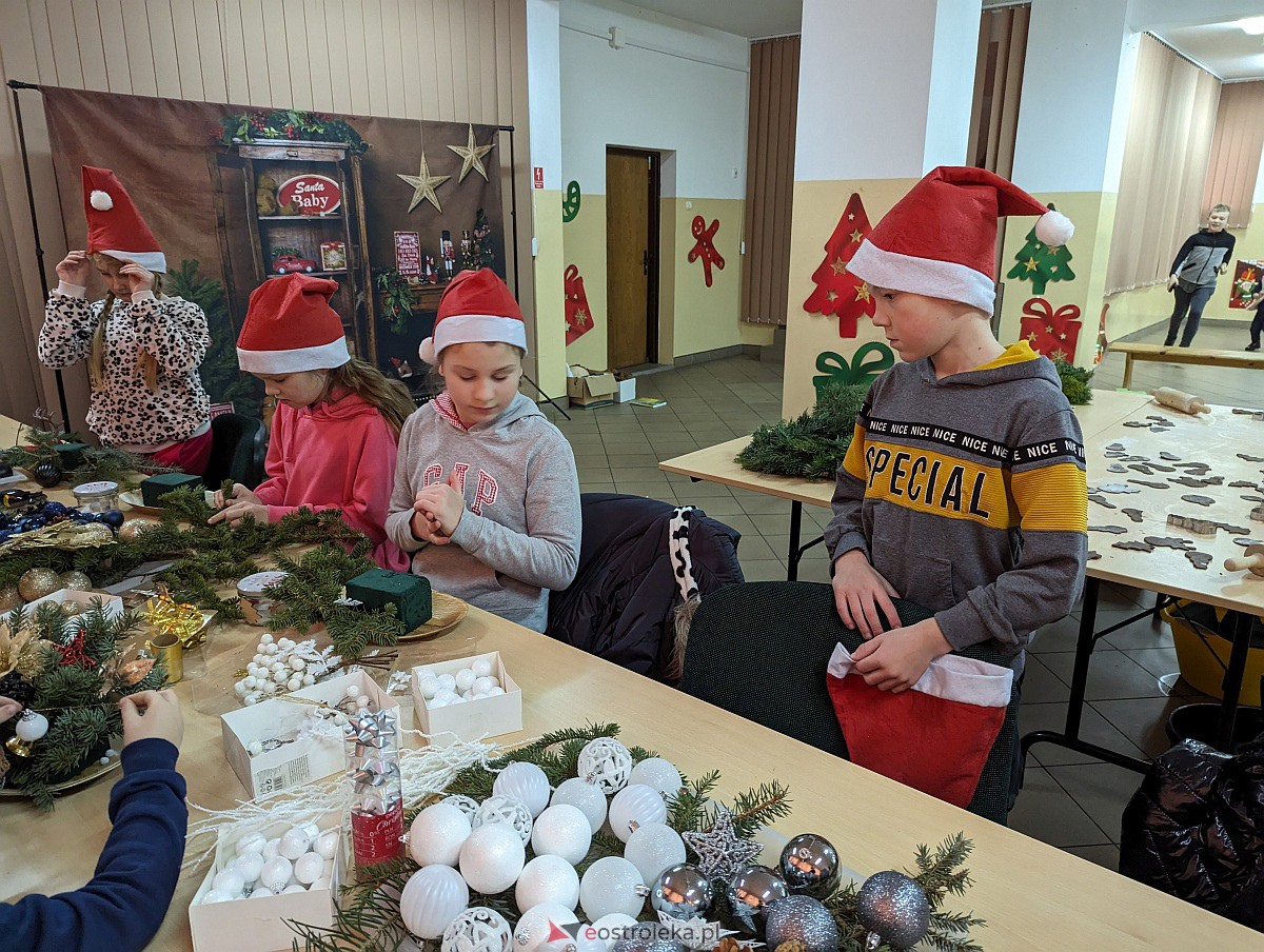 Kurpiowskie Podchody w Mikołajem w Glebie [16.12.2023] - zdjęcie #51 - eOstroleka.pl