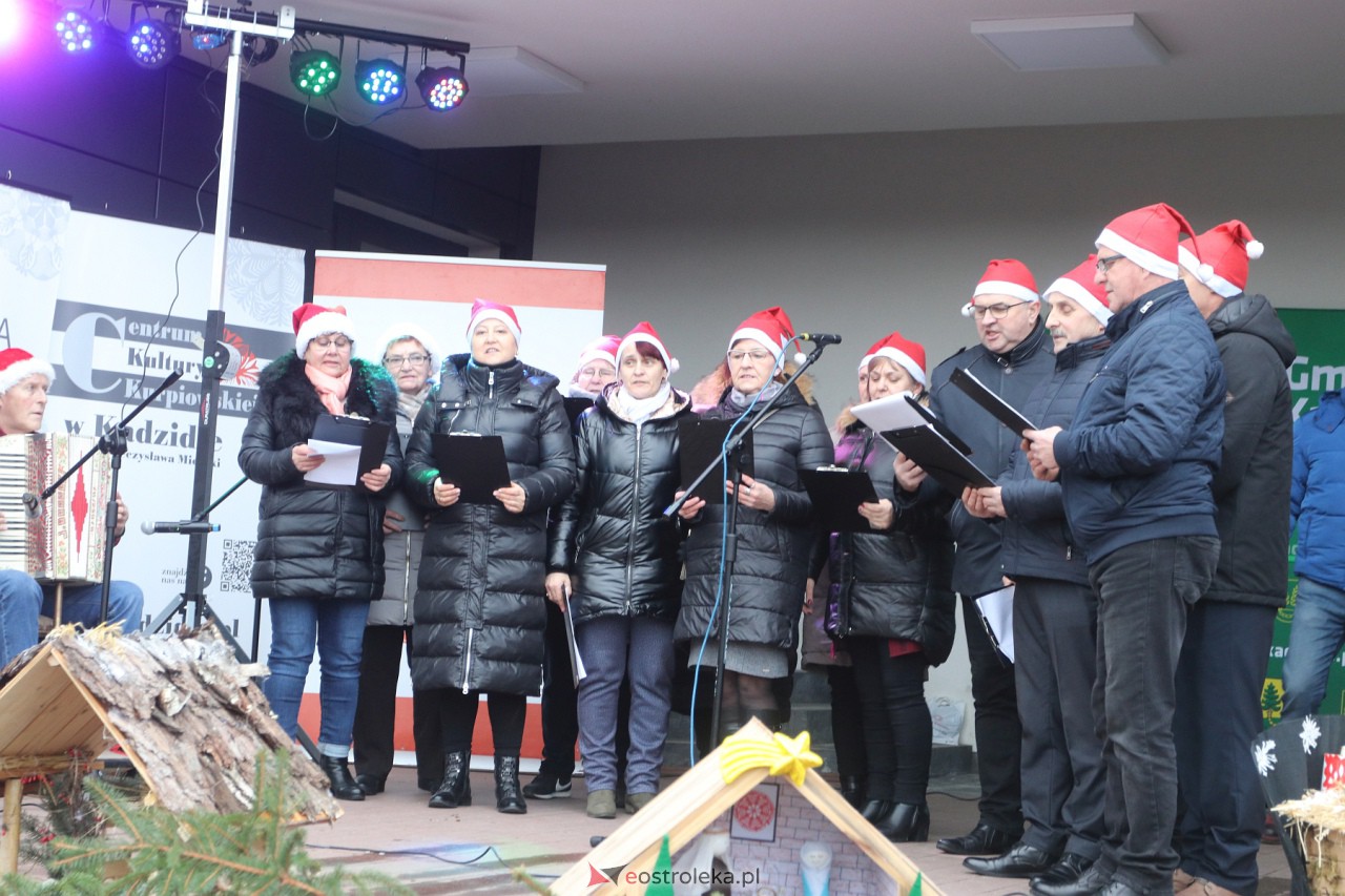 Jarmark Bożonarodzeniowy w Kadzidle [16.12.2023] - zdjęcie #2 - eOstroleka.pl