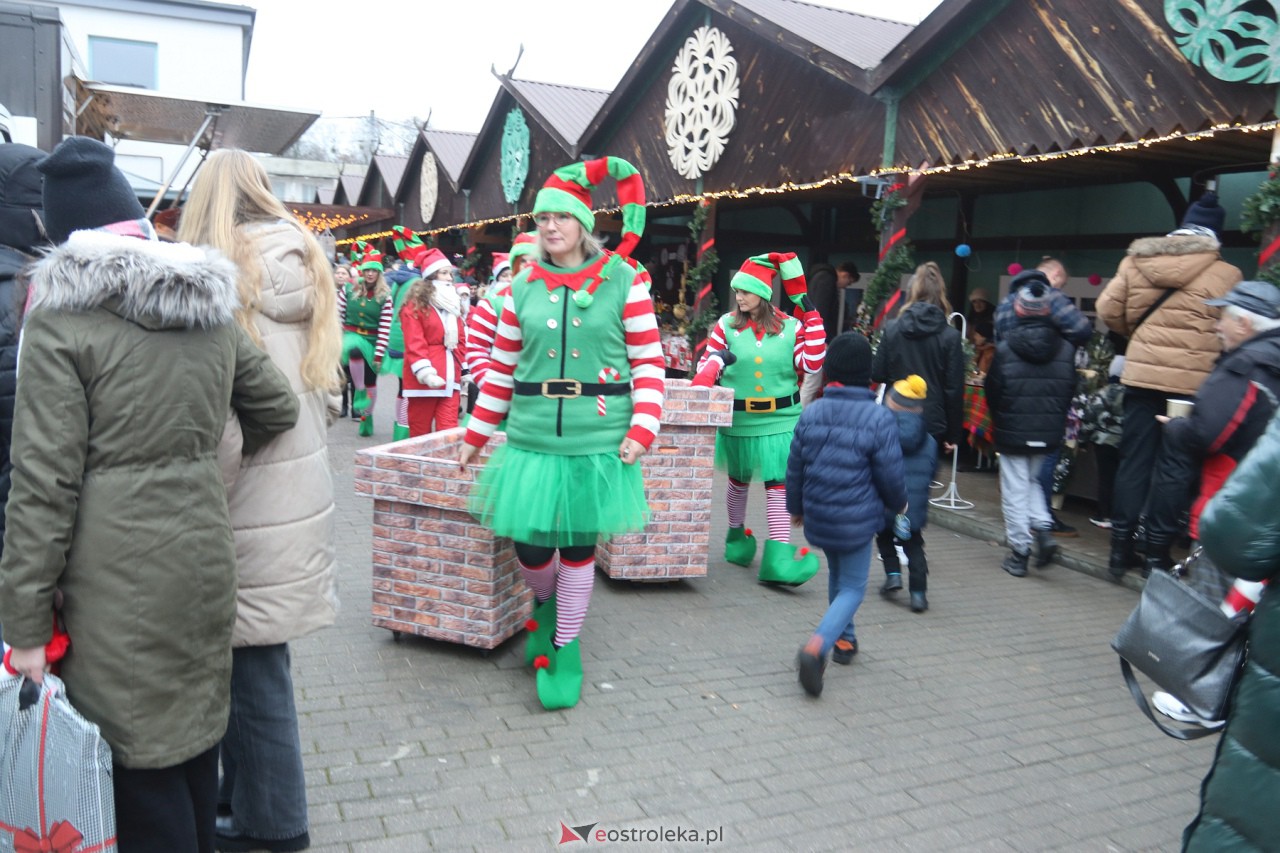 Jarmark Bożonarodzeniowy w Kadzidle [16.12.2023] - zdjęcie #75 - eOstroleka.pl