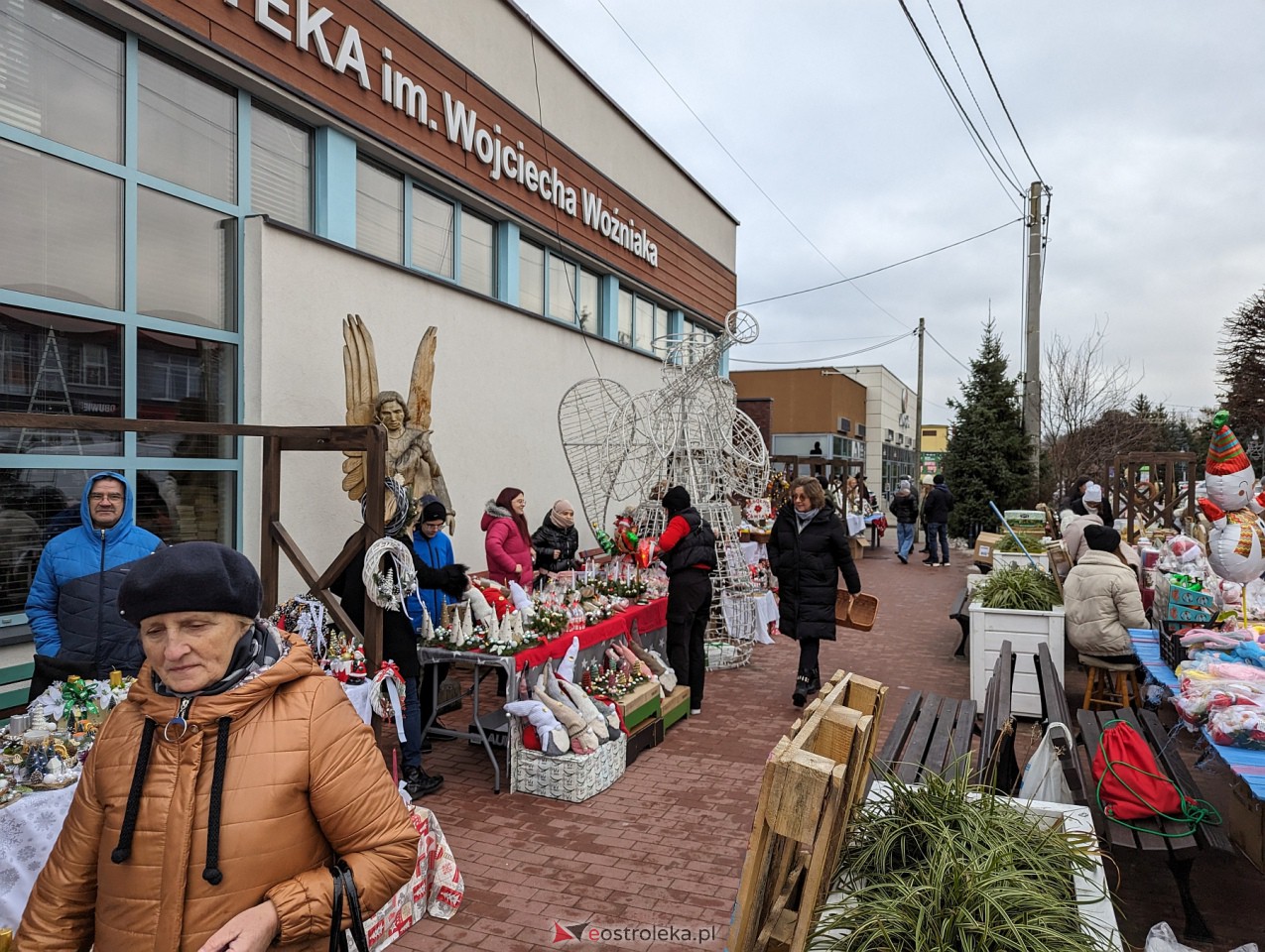 Jarmark Bożonarodzeniowy w Kadzidle [16.12.2023] - zdjęcie #57 - eOstroleka.pl