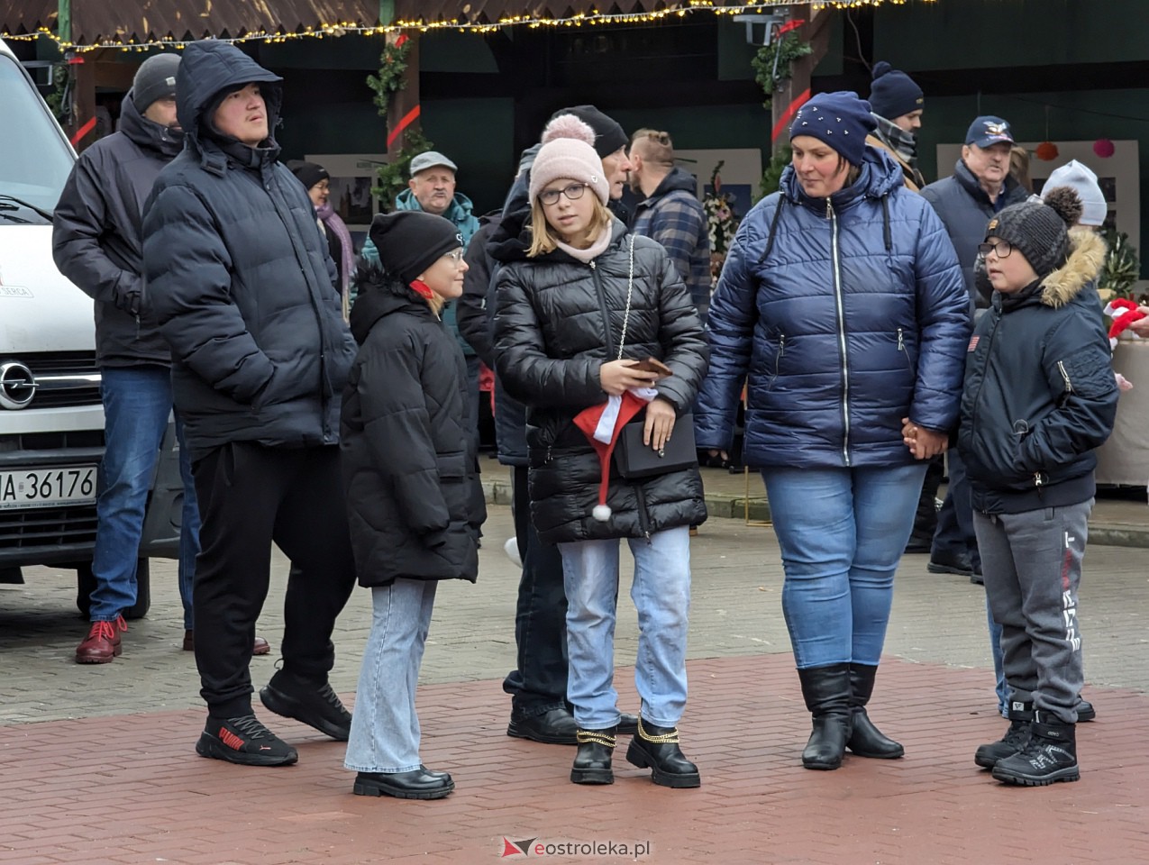 Jarmark Bożonarodzeniowy w Kadzidle [16.12.2023] - zdjęcie #30 - eOstroleka.pl