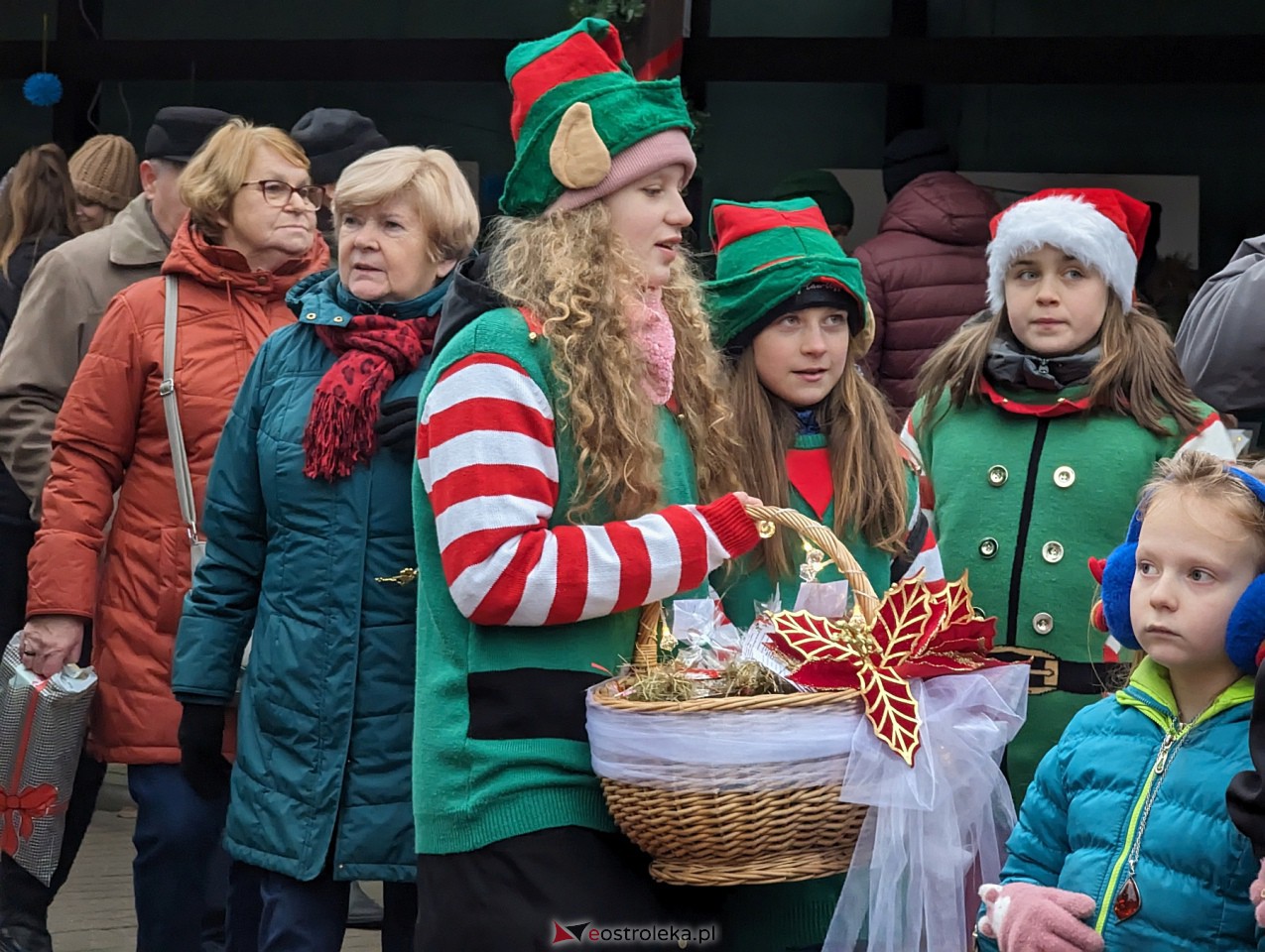 Jarmark Bożonarodzeniowy w Kadzidle [16.12.2023] - zdjęcie #20 - eOstroleka.pl
