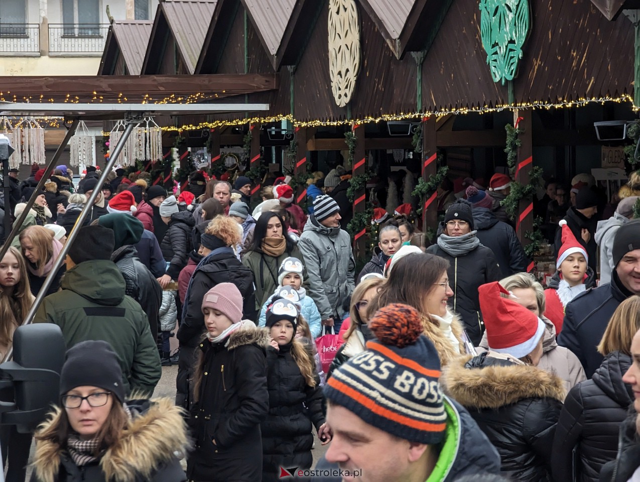 Jarmark Bożonarodzeniowy w Kadzidle [16.12.2023] - zdjęcie #16 - eOstroleka.pl