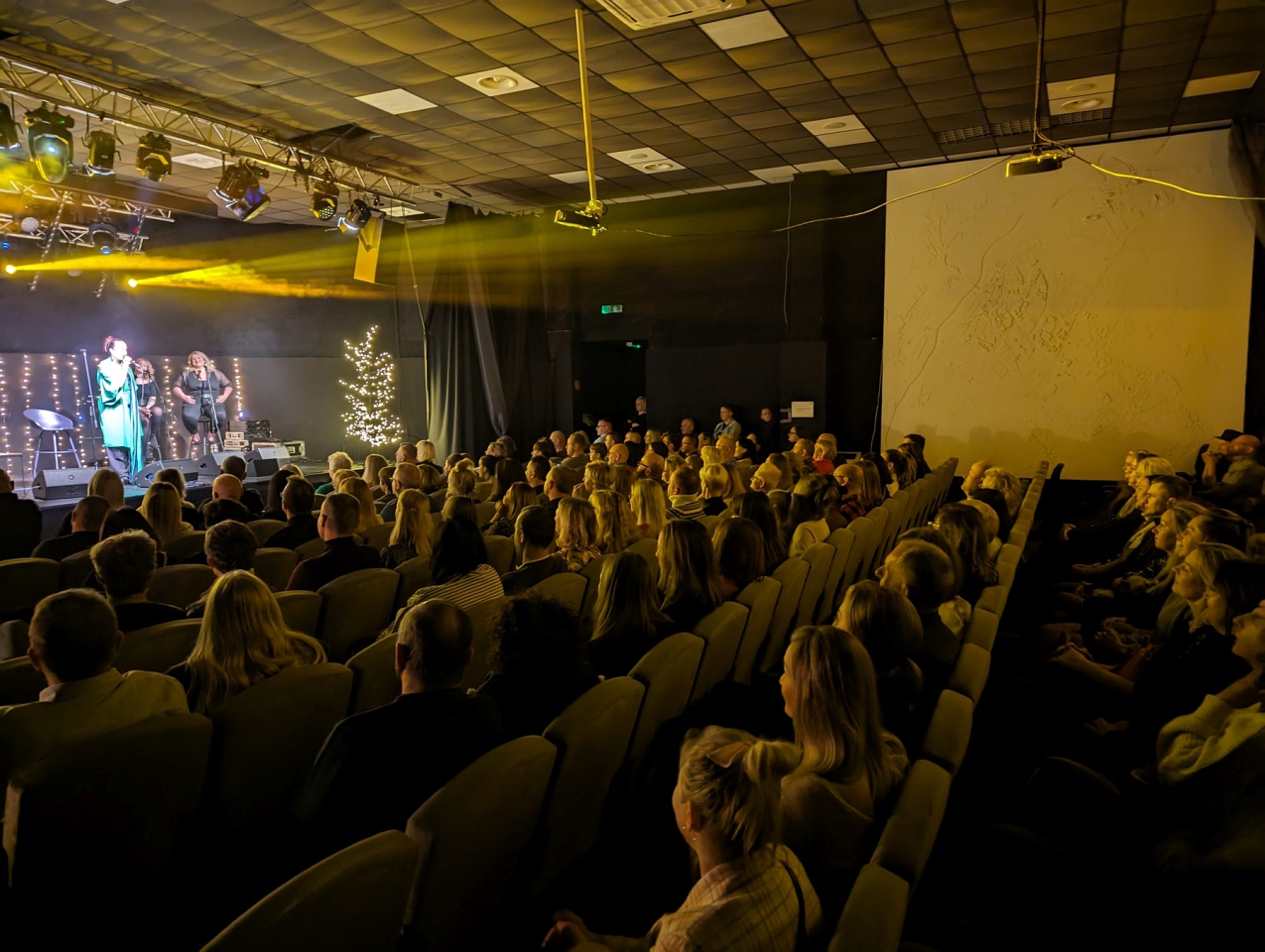 Paulina Przybysz w Multimedialnym Centrum Natura [16.12.2023] - zdjęcie #2 - eOstroleka.pl