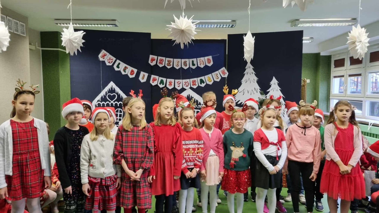 Przegląd Kolęd i Pastorałek w SP 10 w Ostrołęce [13.12.2023] - zdjęcie #21 - eOstroleka.pl