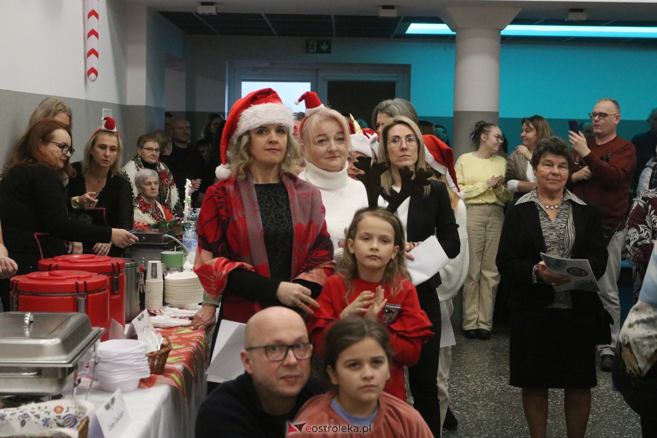 Spotkanie świąteczne w Lelisie [17.12.2023] - zdjęcie #185 - eOstroleka.pl