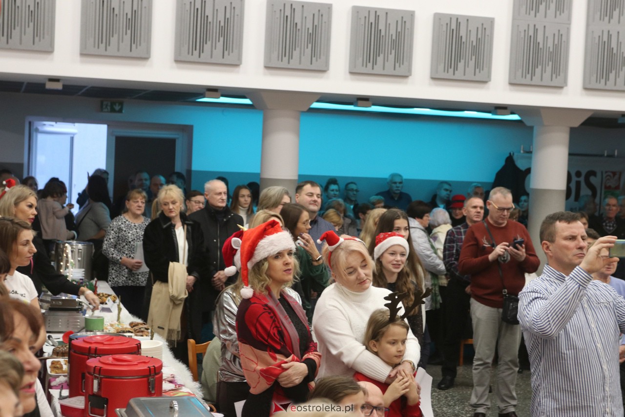 Spotkanie świąteczne w Lelisie [17.12.2023] - zdjęcie #170 - eOstroleka.pl