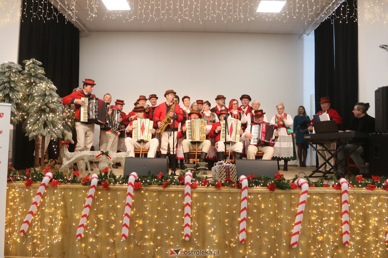 Spotkanie świąteczne w Lelisie [17.12.2023] - zdjęcie #167 - eOstroleka.pl