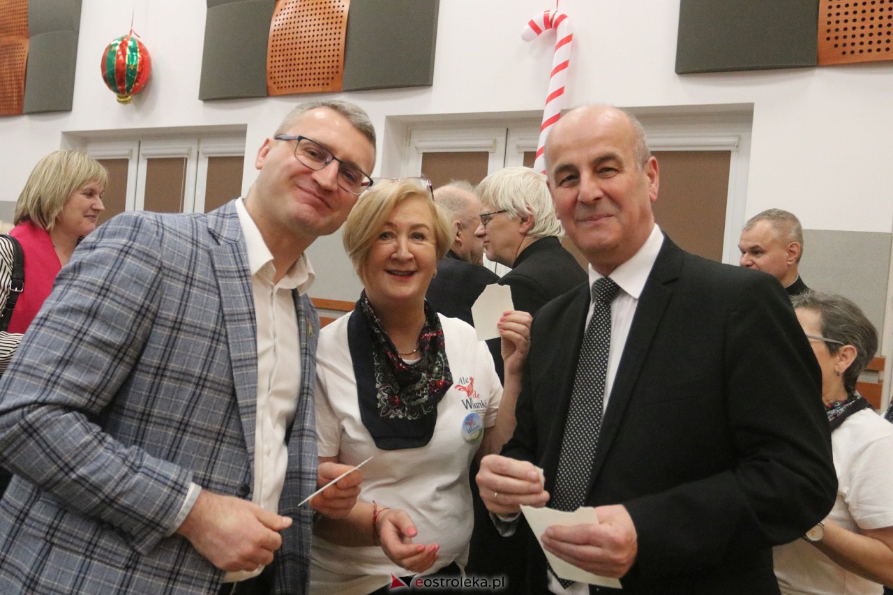 Spotkanie świąteczne w Lelisie [17.12.2023] - zdjęcie #103 - eOstroleka.pl