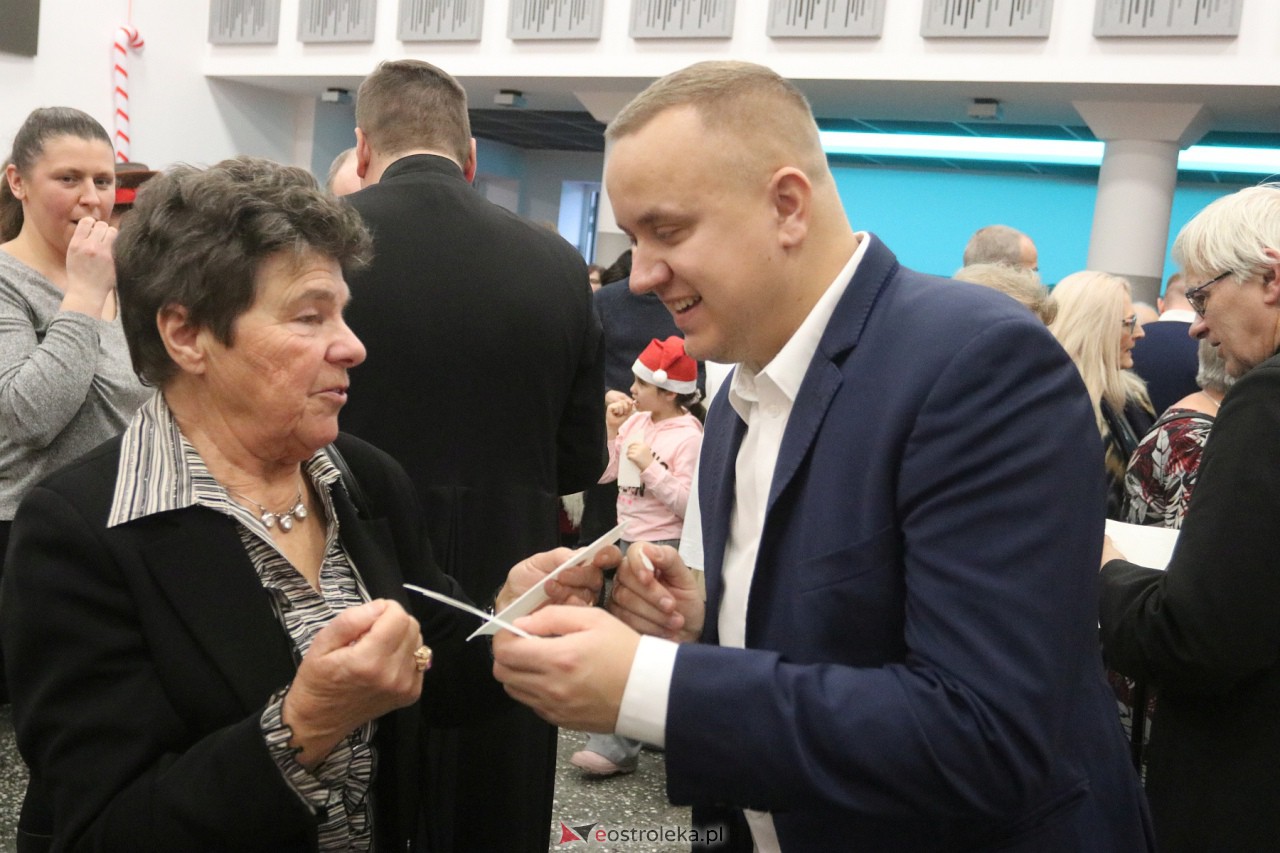 Spotkanie świąteczne w Lelisie [17.12.2023] - zdjęcie #94 - eOstroleka.pl