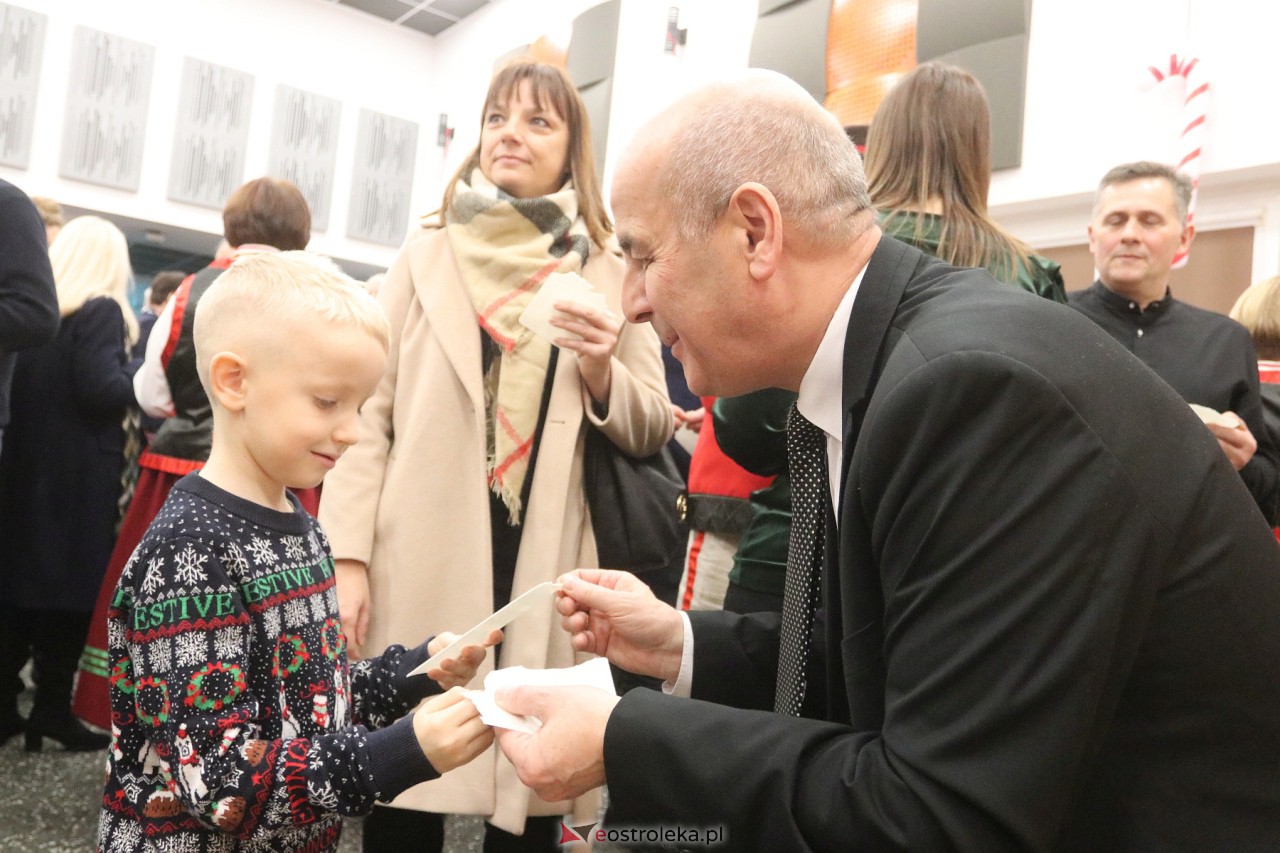 Spotkanie świąteczne w Lelisie [17.12.2023] - zdjęcie #76 - eOstroleka.pl