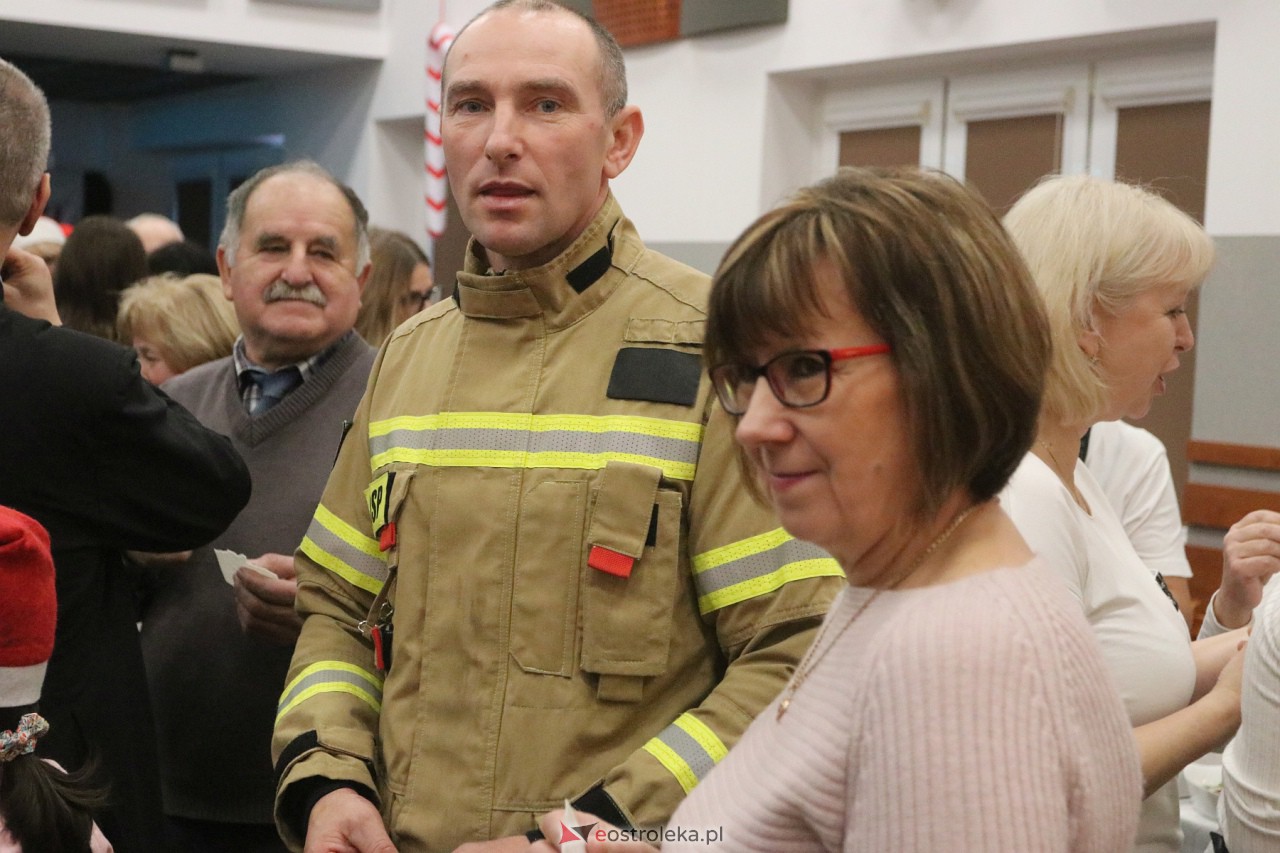 Spotkanie świąteczne w Lelisie [17.12.2023] - zdjęcie #66 - eOstroleka.pl