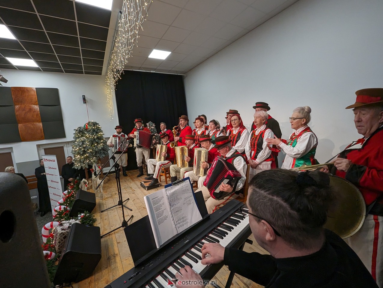 Spotkanie świąteczne w Lelisie [17.12.2023] - zdjęcie #36 - eOstroleka.pl