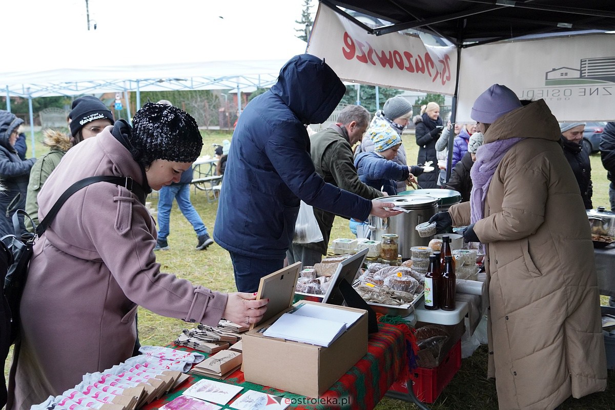 Świąteczne Smaki Kurpiowszczyzny na Osiedlu Łazek [17.12.2023] - zdjęcie #51 - eOstroleka.pl