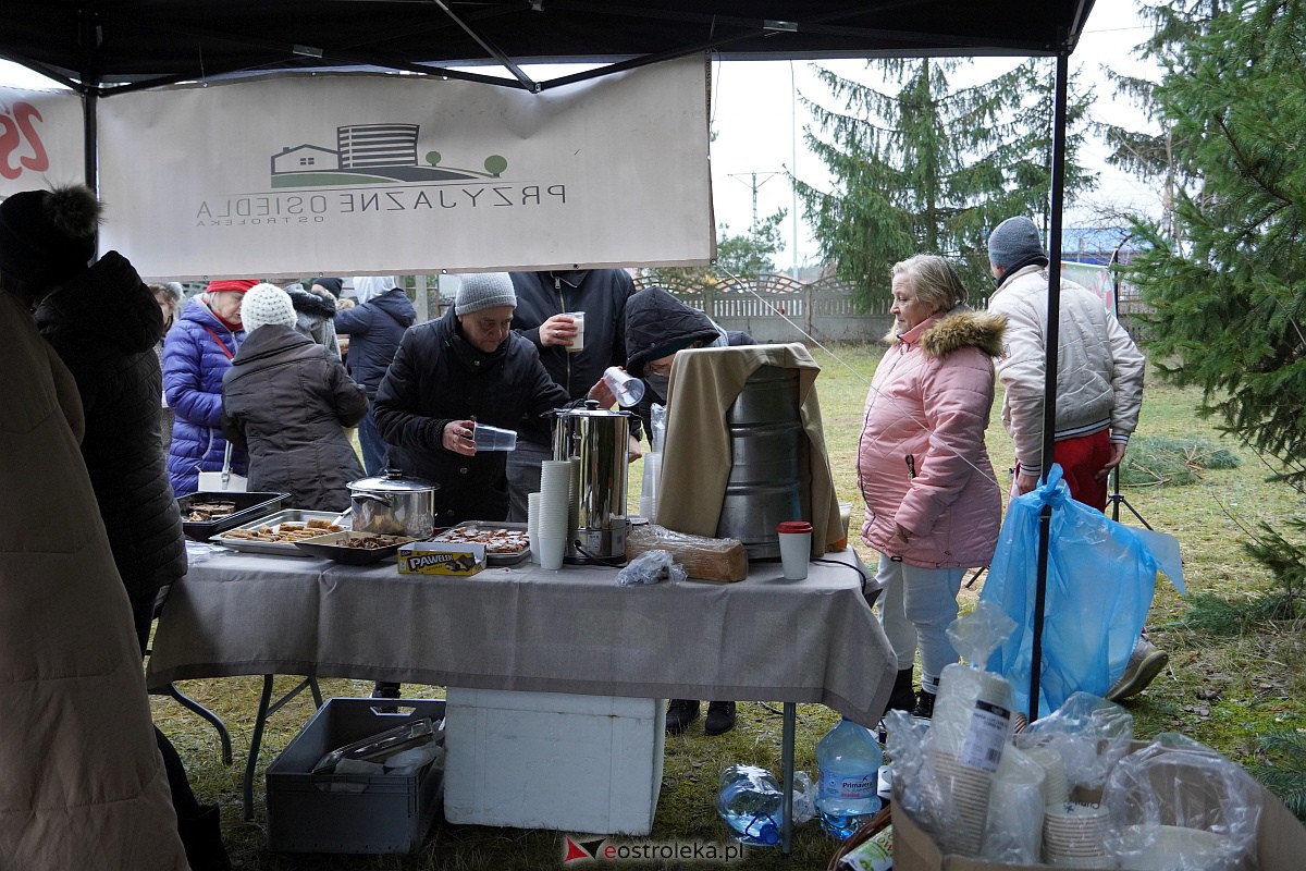 Świąteczne Smaki Kurpiowszczyzny na Osiedlu Łazek [17.12.2023] - zdjęcie #53 - eOstroleka.pl