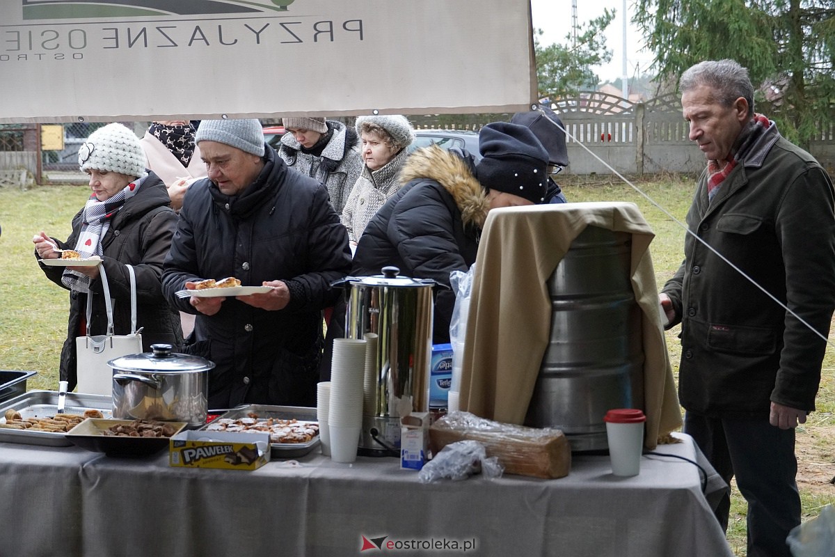 Świąteczne Smaki Kurpiowszczyzny na Osiedlu Łazek [17.12.2023] - zdjęcie #58 - eOstroleka.pl