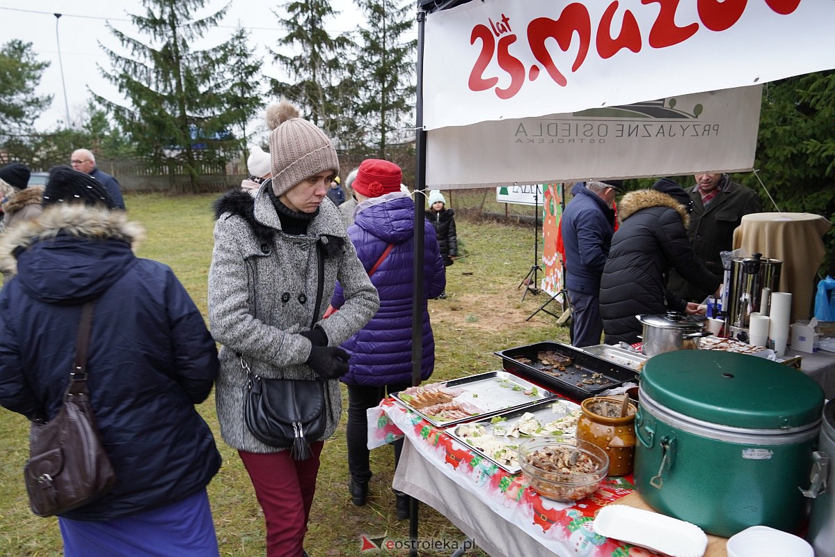 Świąteczne Smaki Kurpiowszczyzny na Osiedlu Łazek [17.12.2023] - zdjęcie #59 - eOstroleka.pl