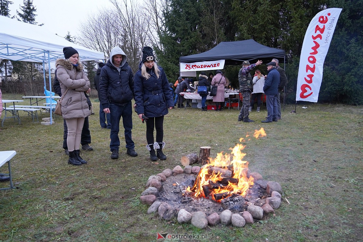 Świąteczne Smaki Kurpiowszczyzny na Osiedlu Łazek [17.12.2023] - zdjęcie #77 - eOstroleka.pl