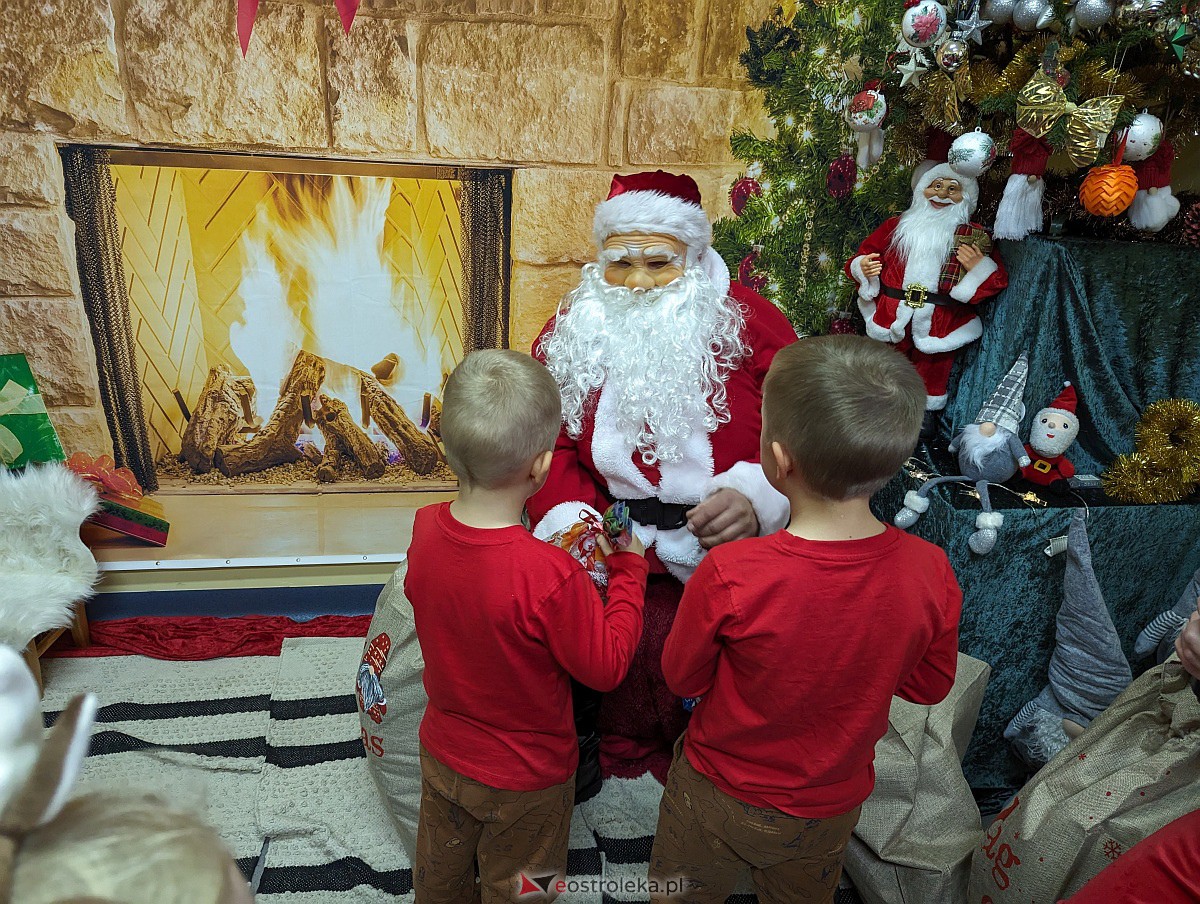 Mikołajki z KGW Pierożanki [17.12.2023] - zdjęcie #24 - eOstroleka.pl