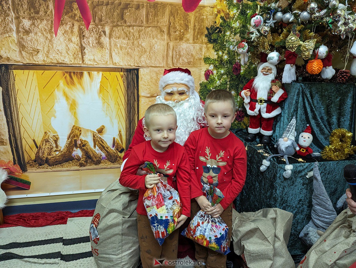 Mikołajki z KGW Pierożanki [17.12.2023] - zdjęcie #23 - eOstroleka.pl