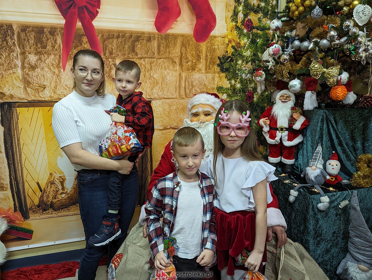Mikołajki z KGW Pierożanki [17.12.2023] - zdjęcie #14 - eOstroleka.pl