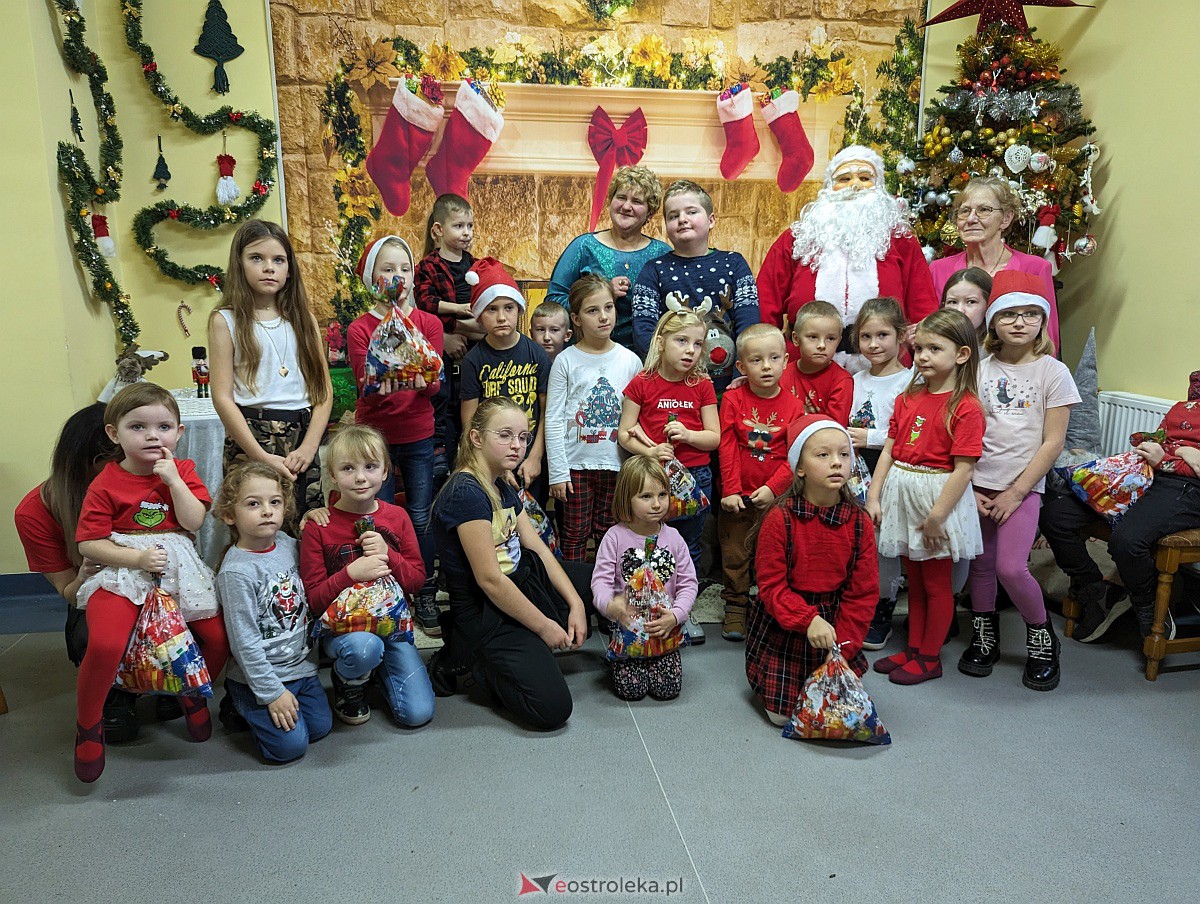 Mikołajki z KGW Pierożanki [17.12.2023] - zdjęcie #6 - eOstroleka.pl