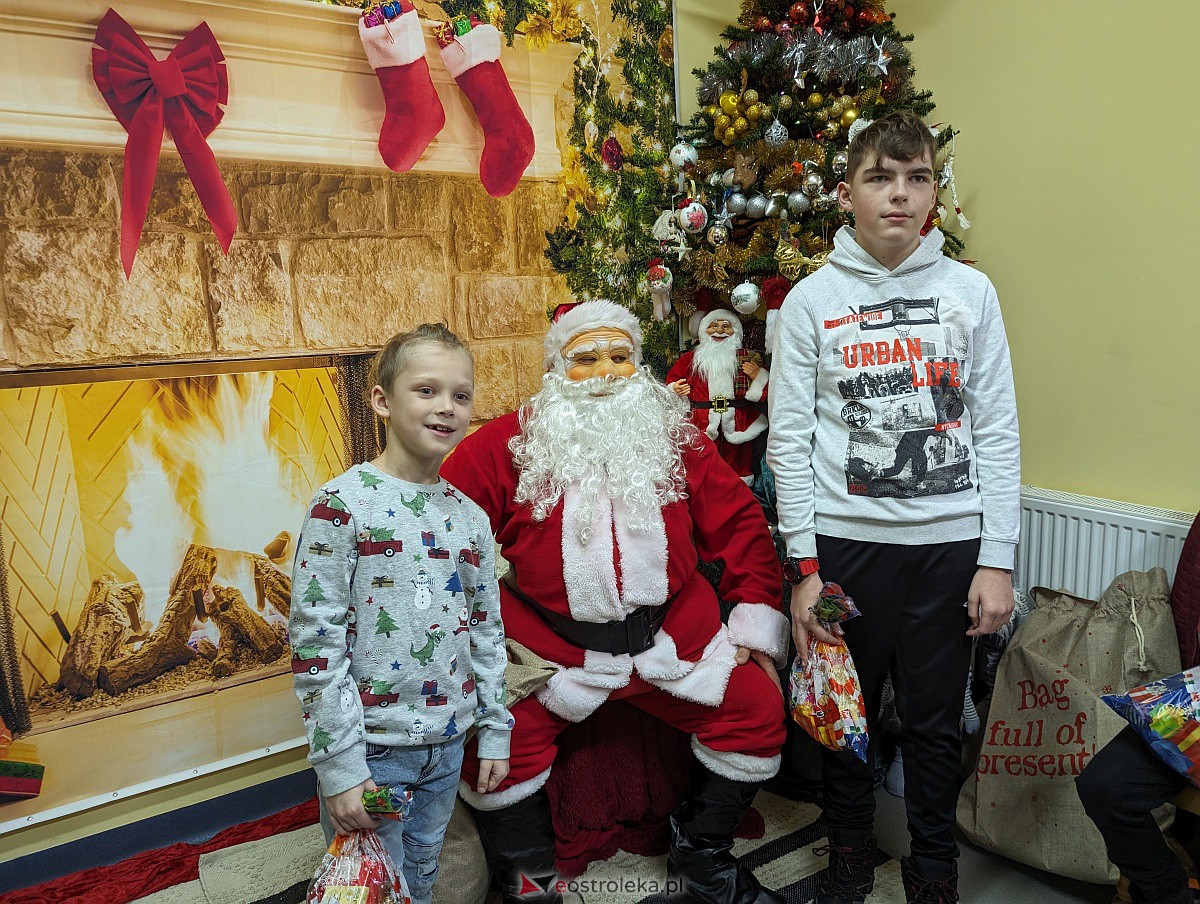 Mikołajki z KGW Pierożanki [17.12.2023] - zdjęcie #1 - eOstroleka.pl