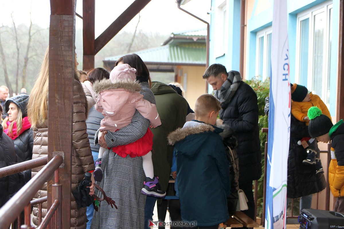 Jarmark Bożonarodzeniowy w Czarni [17.12.2023] - zdjęcie #26 - eOstroleka.pl