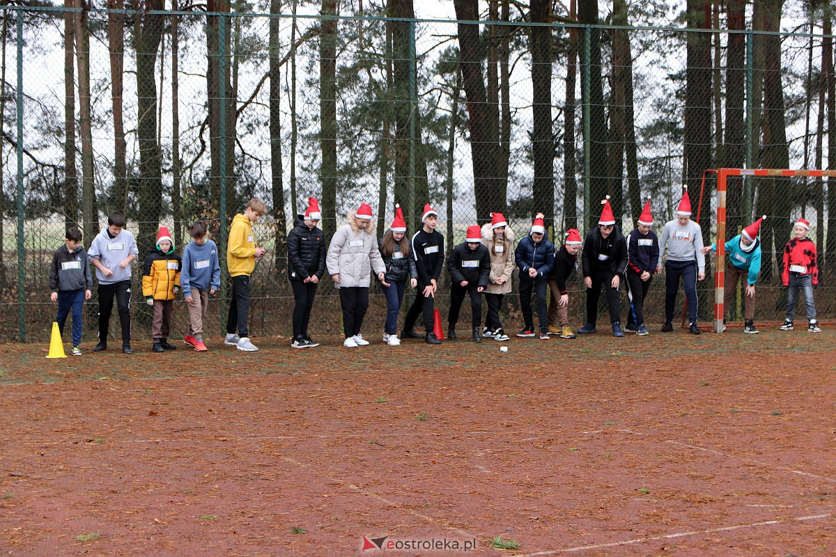 Jarmark Bożonarodzeniowy w Czarni [17.12.2023] - zdjęcie #6 - eOstroleka.pl