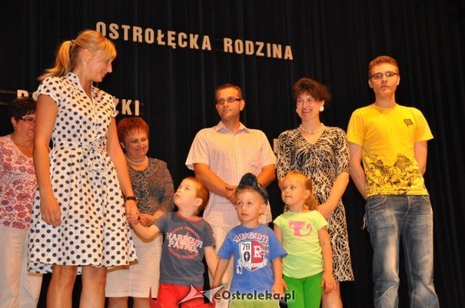 IV edycja konkursu Ostrołęcka rodzina, sięga po książki, dla córki i syna w OCK (ZDJĘCIA) - zdjęcie #5 - eOstroleka.pl