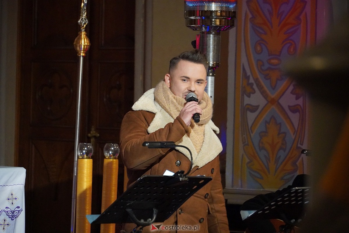 Koncert Bożonarodzeniowy w Rzekuniu [17.12.2023] - zdjęcie #6 - eOstroleka.pl