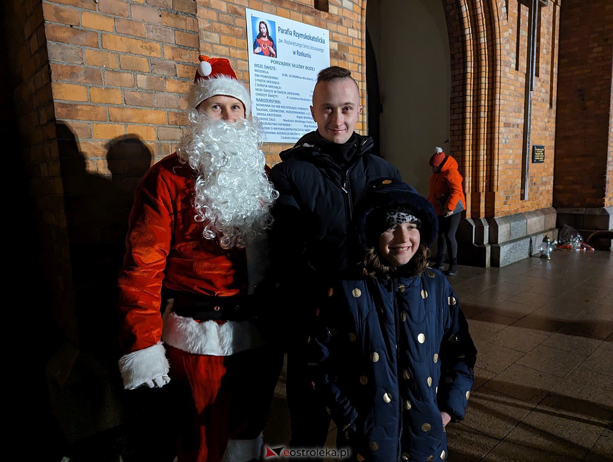 Koncert Bożonarodzeniowy w Rzekuniu [17.12.2023] - zdjęcie #2 - eOstroleka.pl