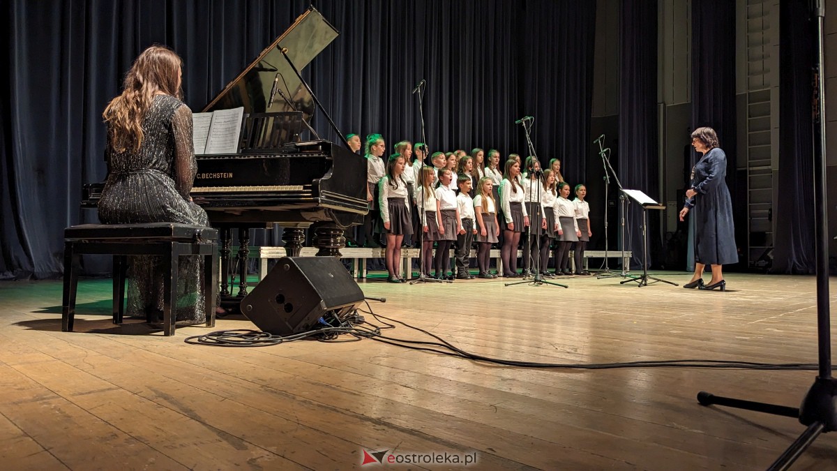 25. Ostrołęckie Spotkania Chóralne [17.12.2023] - zdjęcie #3 - eOstroleka.pl