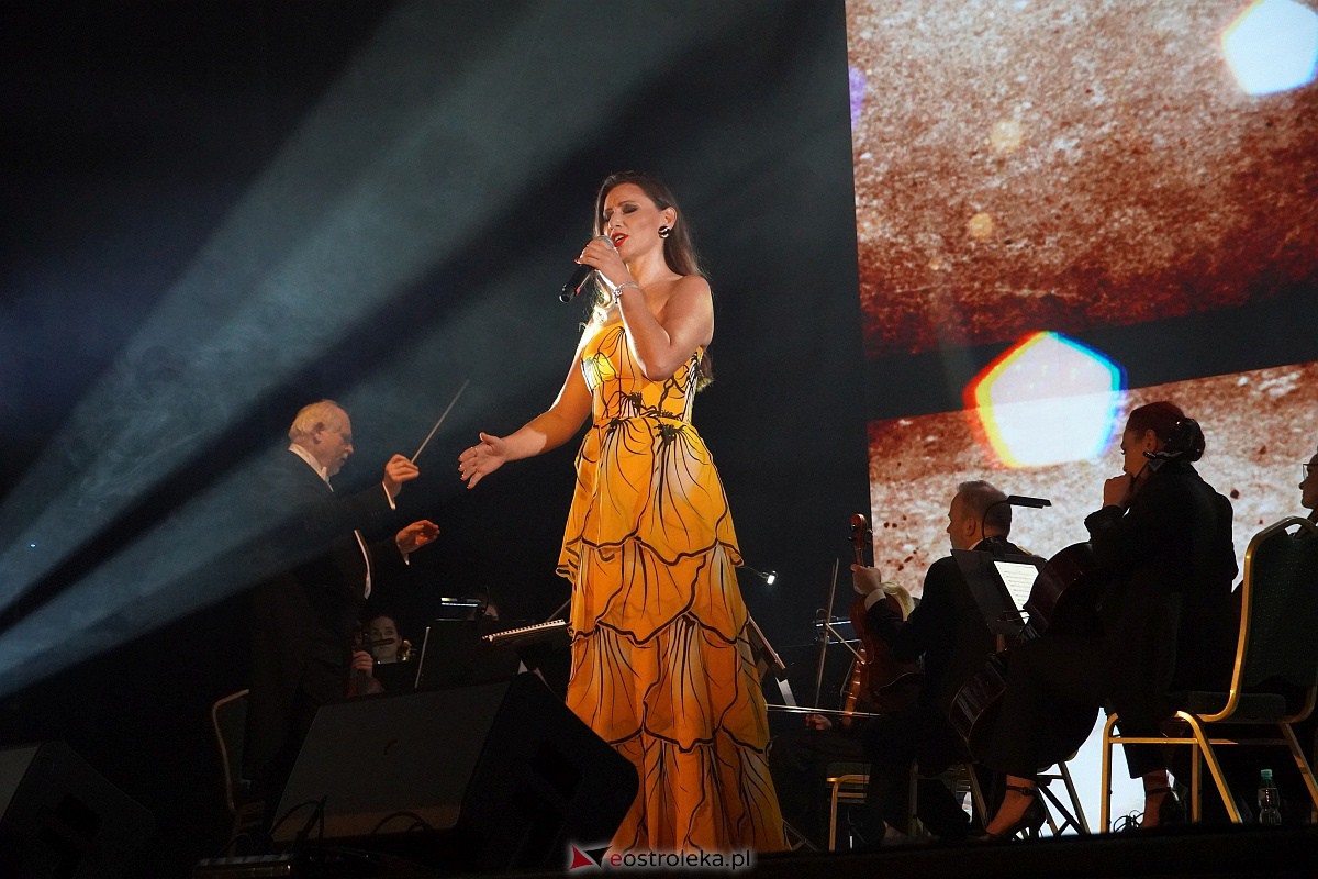 „Niezwykli jak Jan Kiepura”: piękny koncert z okazji 25-lecia Mazowsza [18.12.2023] - zdjęcie #43 - eOstroleka.pl