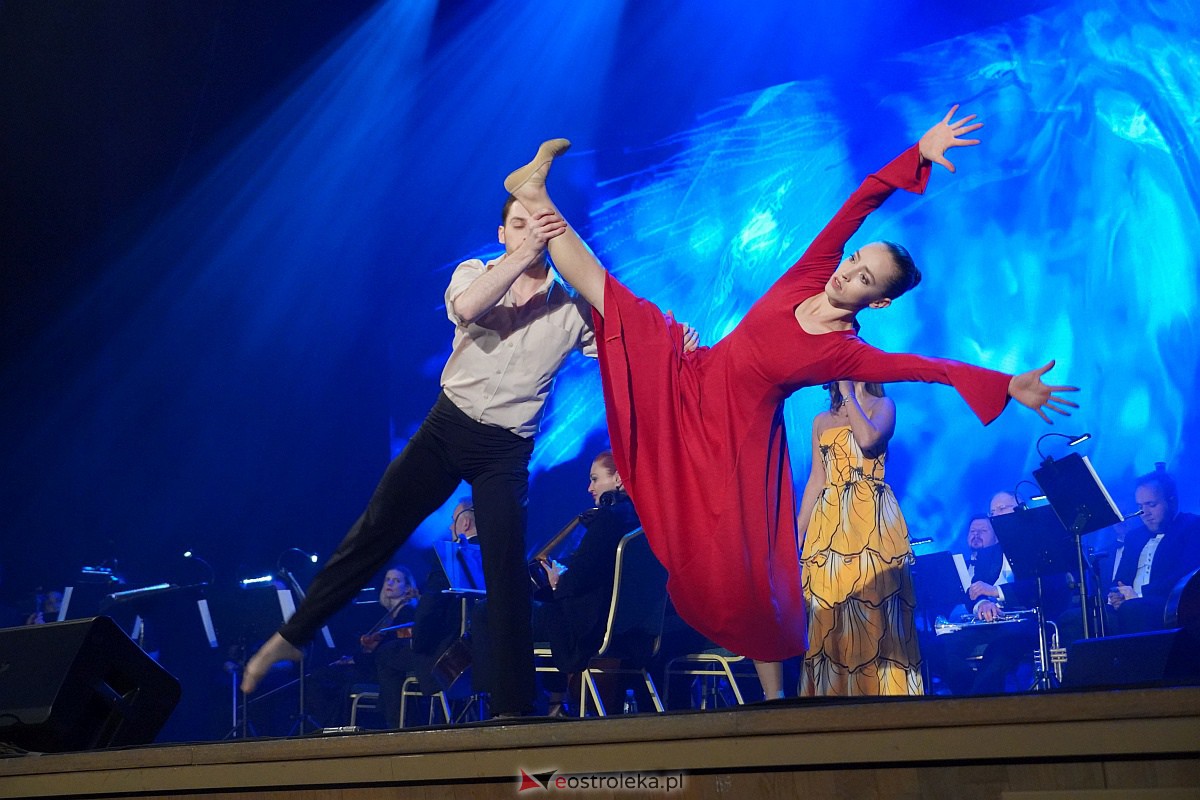 „Niezwykli jak Jan Kiepura”: piękny koncert z okazji 25-lecia Mazowsza [18.12.2023] - zdjęcie #37 - eOstroleka.pl
