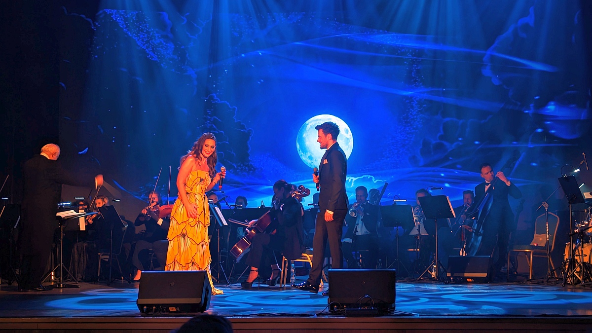 „Niezwykli jak Jan Kiepura”: piękny koncert z okazji 25-lecia Mazowsza [18.12.2023] - zdjęcie #27 - eOstroleka.pl