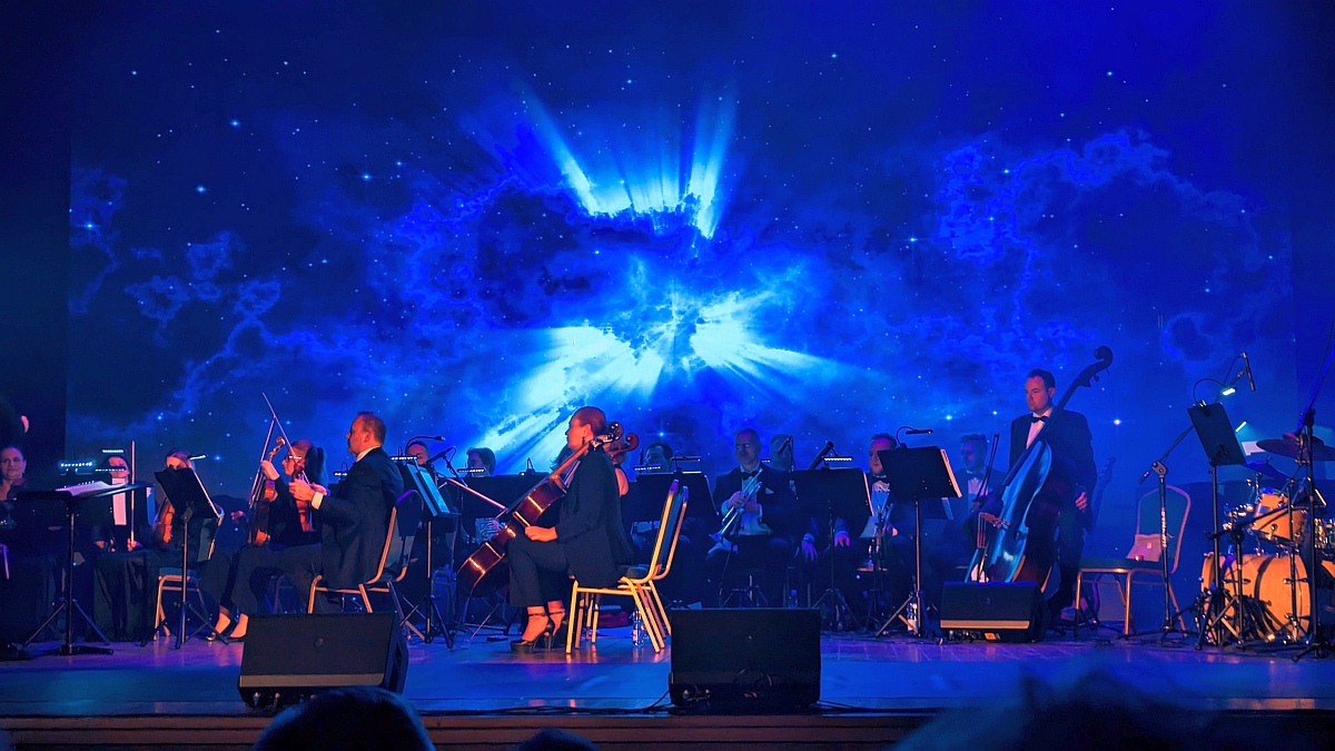 „Niezwykli jak Jan Kiepura”: piękny koncert z okazji 25-lecia Mazowsza [18.12.2023] - zdjęcie #23 - eOstroleka.pl