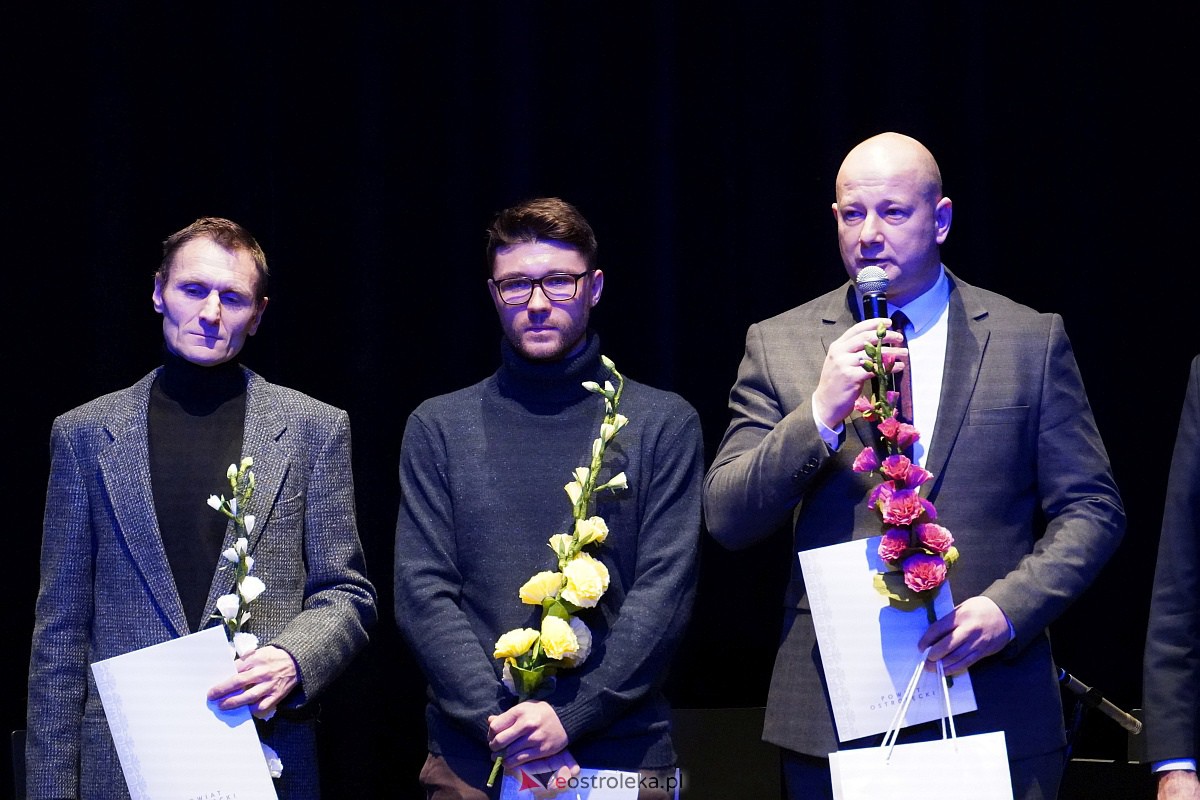 Sesja Rady Powiatu w Ostrołęce [19.12.2023] - zdjęcie #15 - eOstroleka.pl