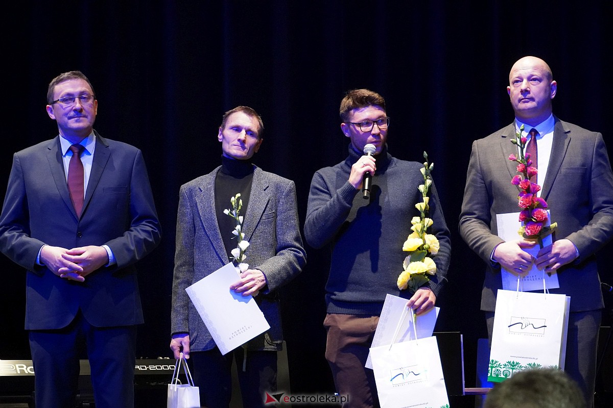 Sesja Rady Powiatu w Ostrołęce [19.12.2023] - zdjęcie #14 - eOstroleka.pl