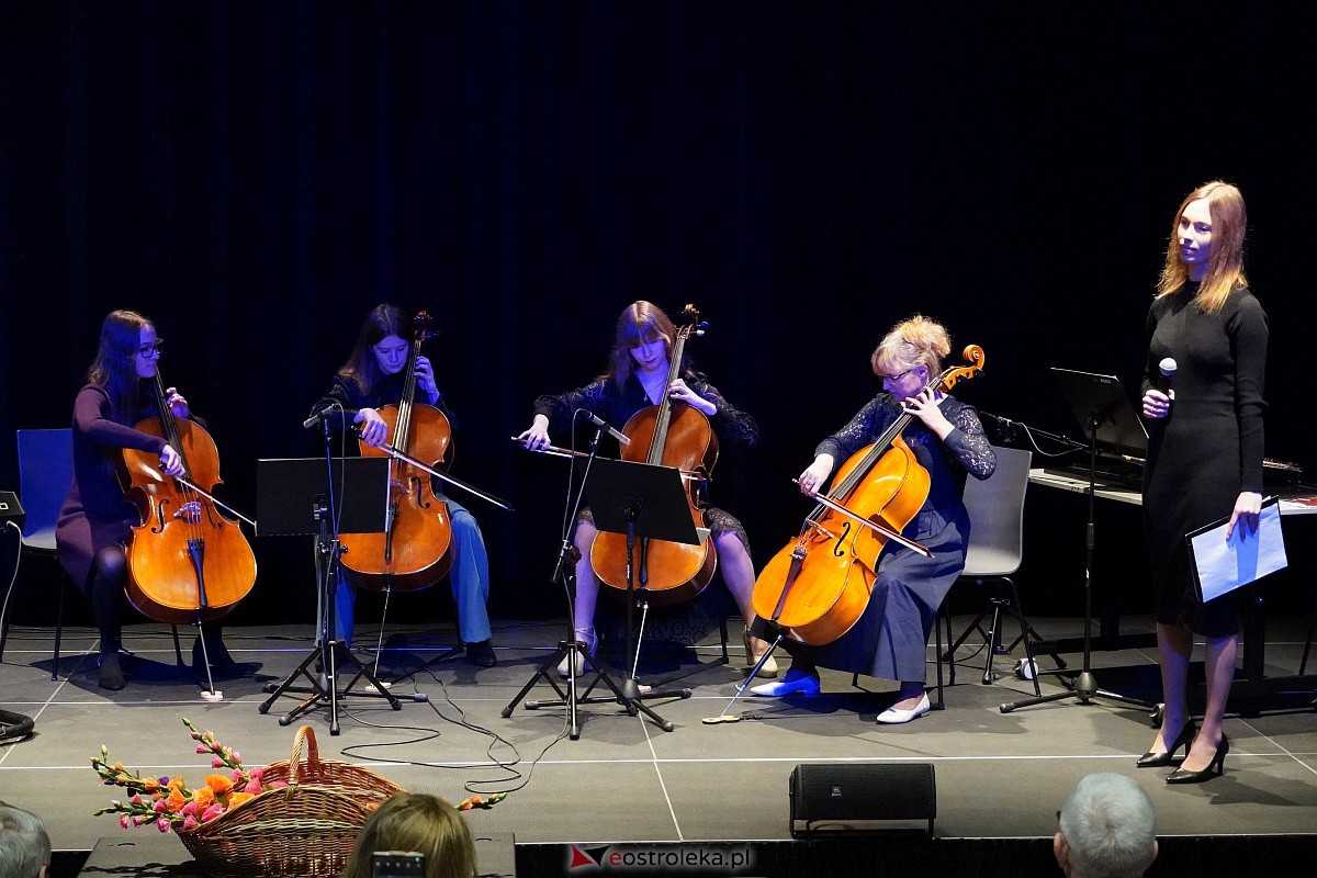 Sesja Rady Powiatu w Ostrołęce [19.12.2023] - zdjęcie #6 - eOstroleka.pl