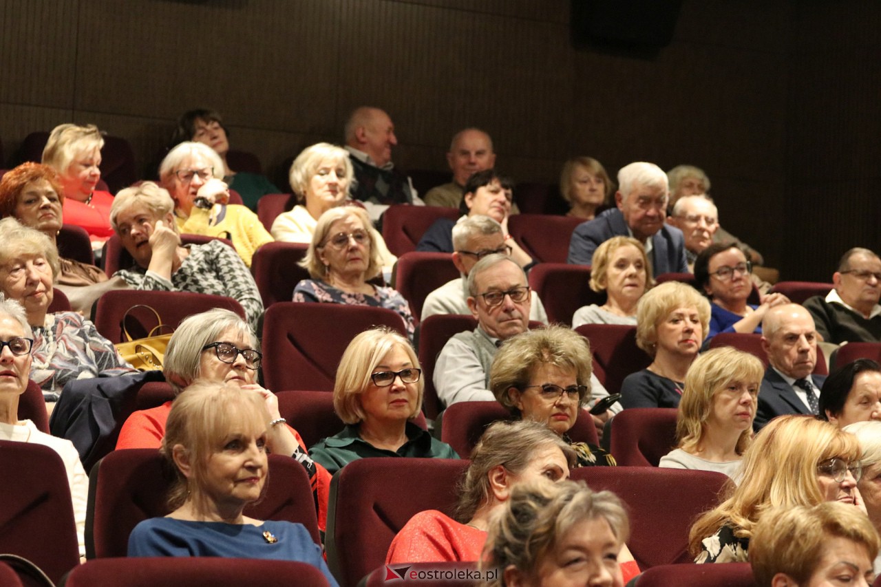 Spotkanie wigilijne Uniwersytetu Trzeciego Wieku [20.12.2023] - zdjęcie #30 - eOstroleka.pl