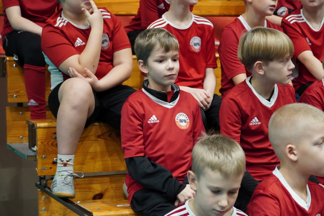 Futbolowa wigilia w APN Ostrołęka [20.12.2023] - zdjęcie #82 - eOstroleka.pl