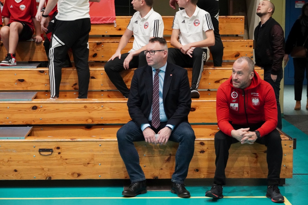 Futbolowa wigilia w APN Ostrołęka [20.12.2023] - zdjęcie #77 - eOstroleka.pl