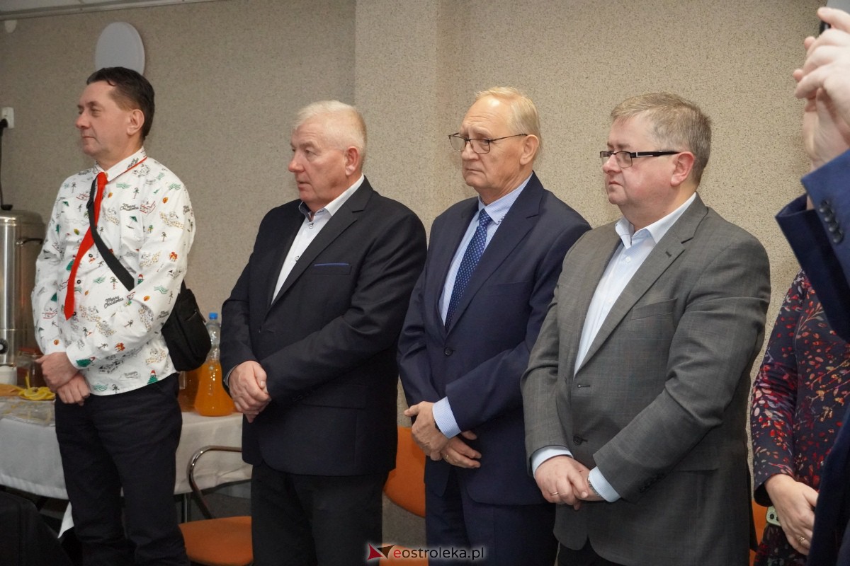 Spotkanie opłatkowe absolwentów i sympatyków Wyższej Szkoły Społeczno-Ekonomicznej [21.12.2023] - zdjęcie #31 - eOstroleka.pl