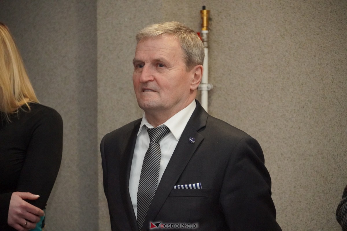 Spotkanie opłatkowe absolwentów i sympatyków Wyższej Szkoły Społeczno-Ekonomicznej [21.12.2023] - zdjęcie #21 - eOstroleka.pl