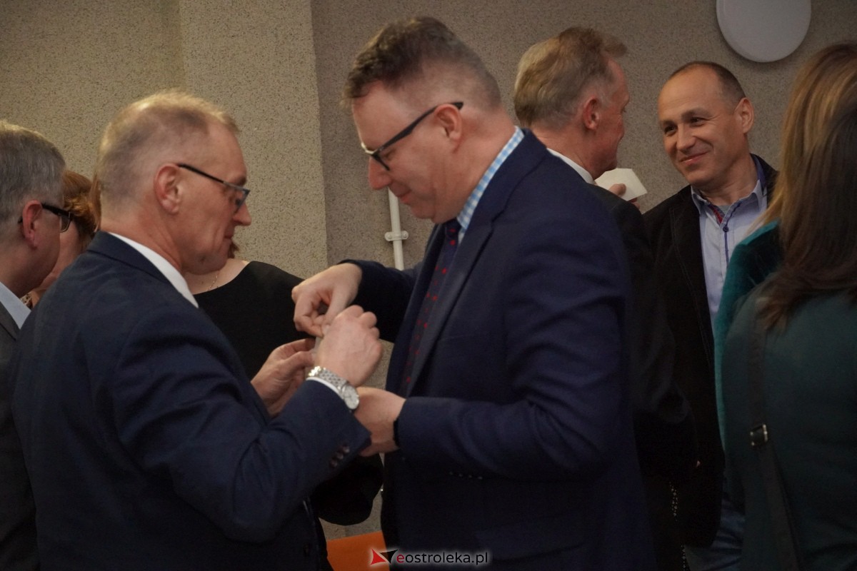 Spotkanie opłatkowe absolwentów i sympatyków Wyższej Szkoły Społeczno-Ekonomicznej [21.12.2023] - zdjęcie #1 - eOstroleka.pl