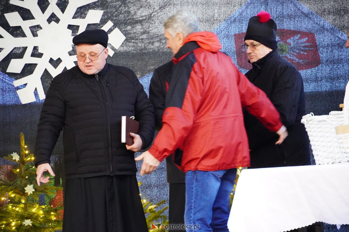 Wigilia miejska 2023 w Ostrołęce [23.12.2023] - zdjęcie #108 - eOstroleka.pl