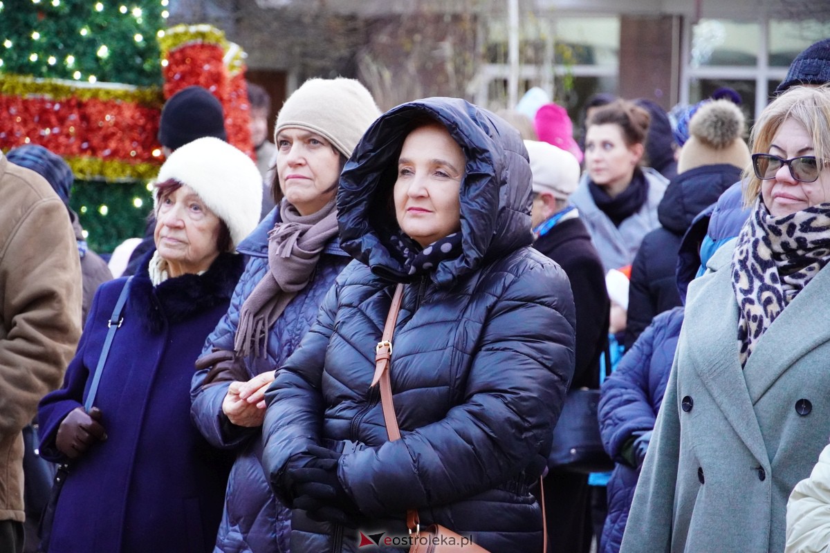 Wigilia miejska 2023 w Ostrołęce [23.12.2023] - zdjęcie #86 - eOstroleka.pl