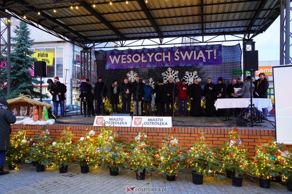 Wigilia miejska 2023 w Ostrołęce [23.12.2023] - zdjęcie #68 - eOstroleka.pl